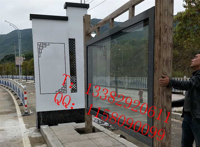 福建又一批公交站臺(tái)在現(xiàn)場安裝